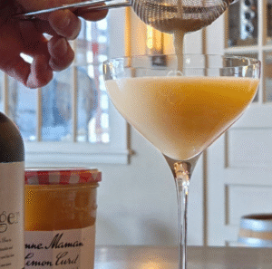 Lemon-spice custard cookie cocktail